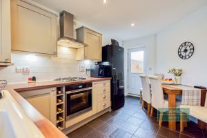 Photo 21- click for photo gallery